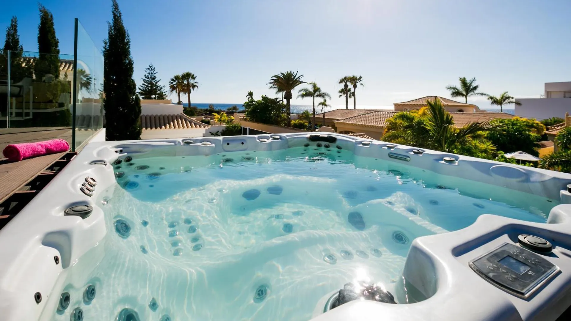 Villa Palmbeach Villa-Luxury